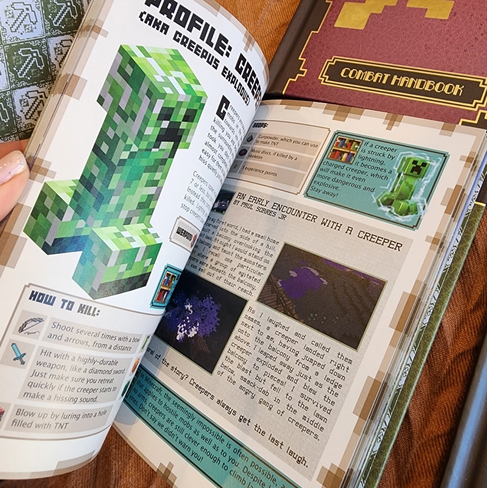 Minecraft The Complete Handbook Collection - Picture 8 of 11